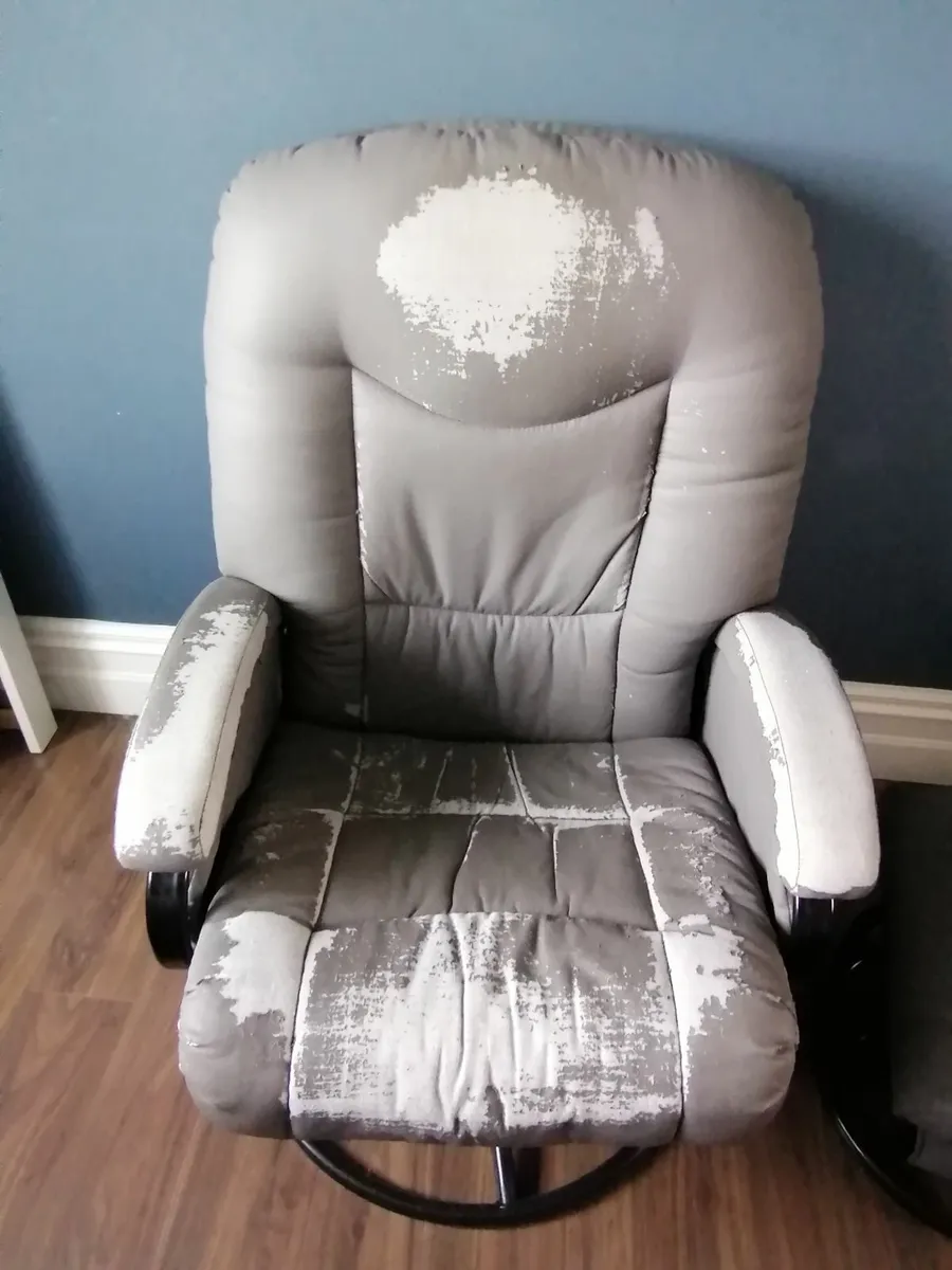 Breastfeeding chair - Image 2