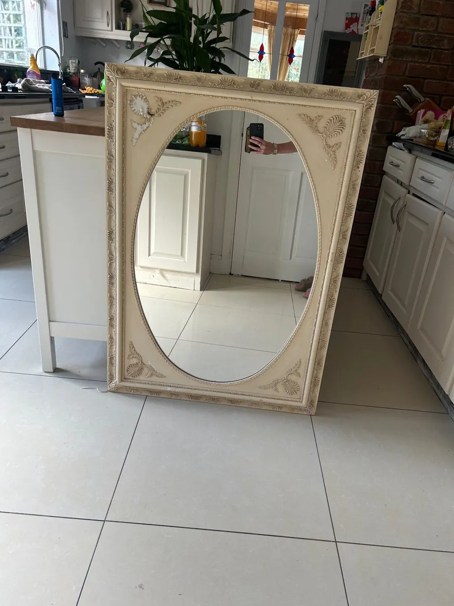 Large mirror - Image 1