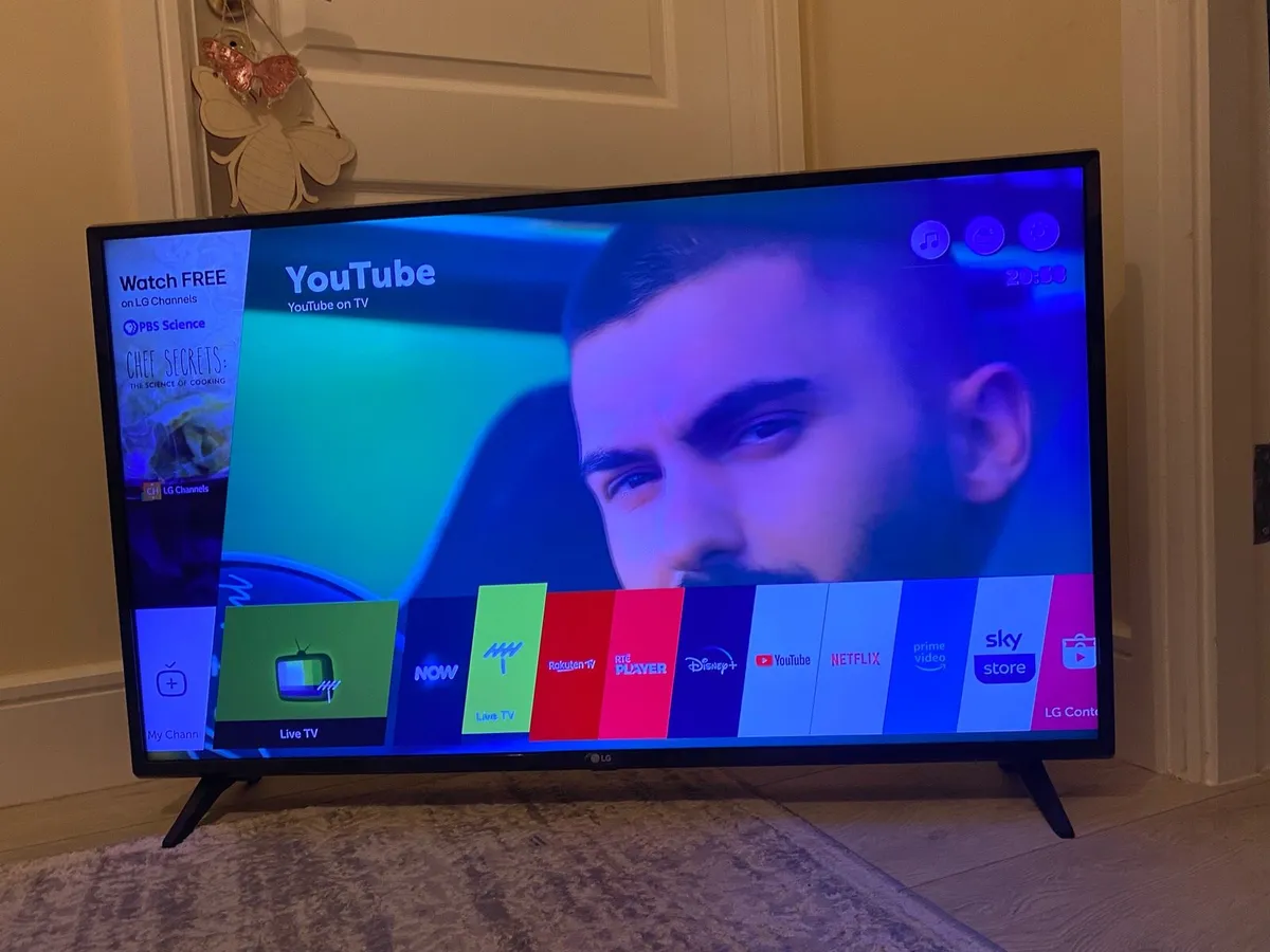 Lg 4K Smart 43 inch Netflix YouTube Disney - Image 3