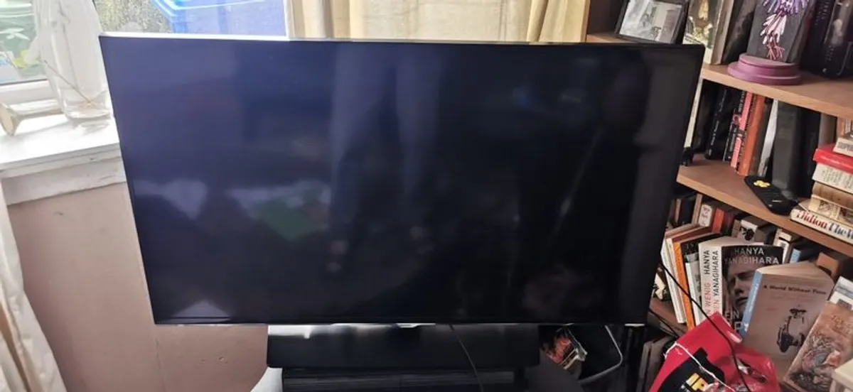 Samsung TV - Image 1