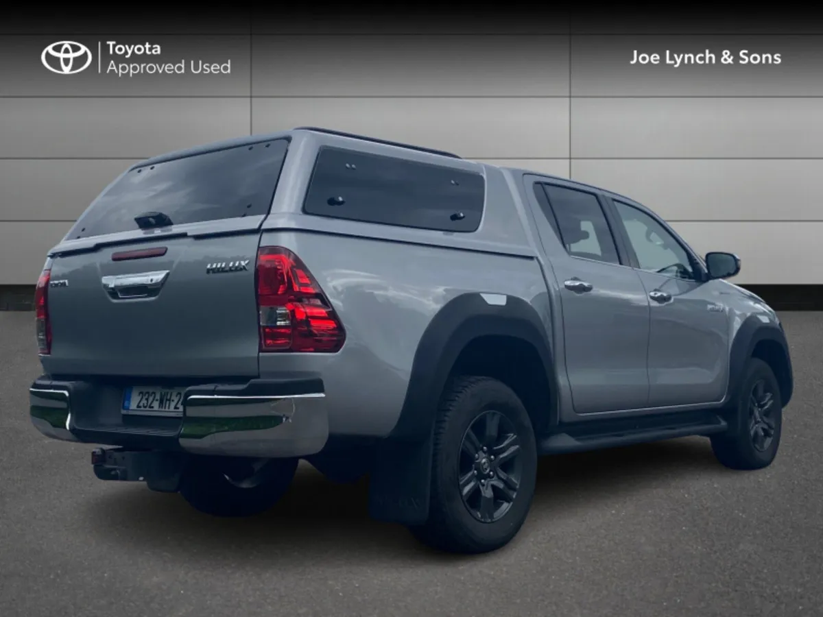 Toyota Hilux HILUX 2.8 SR5 D/CAB AUTO - Image 2