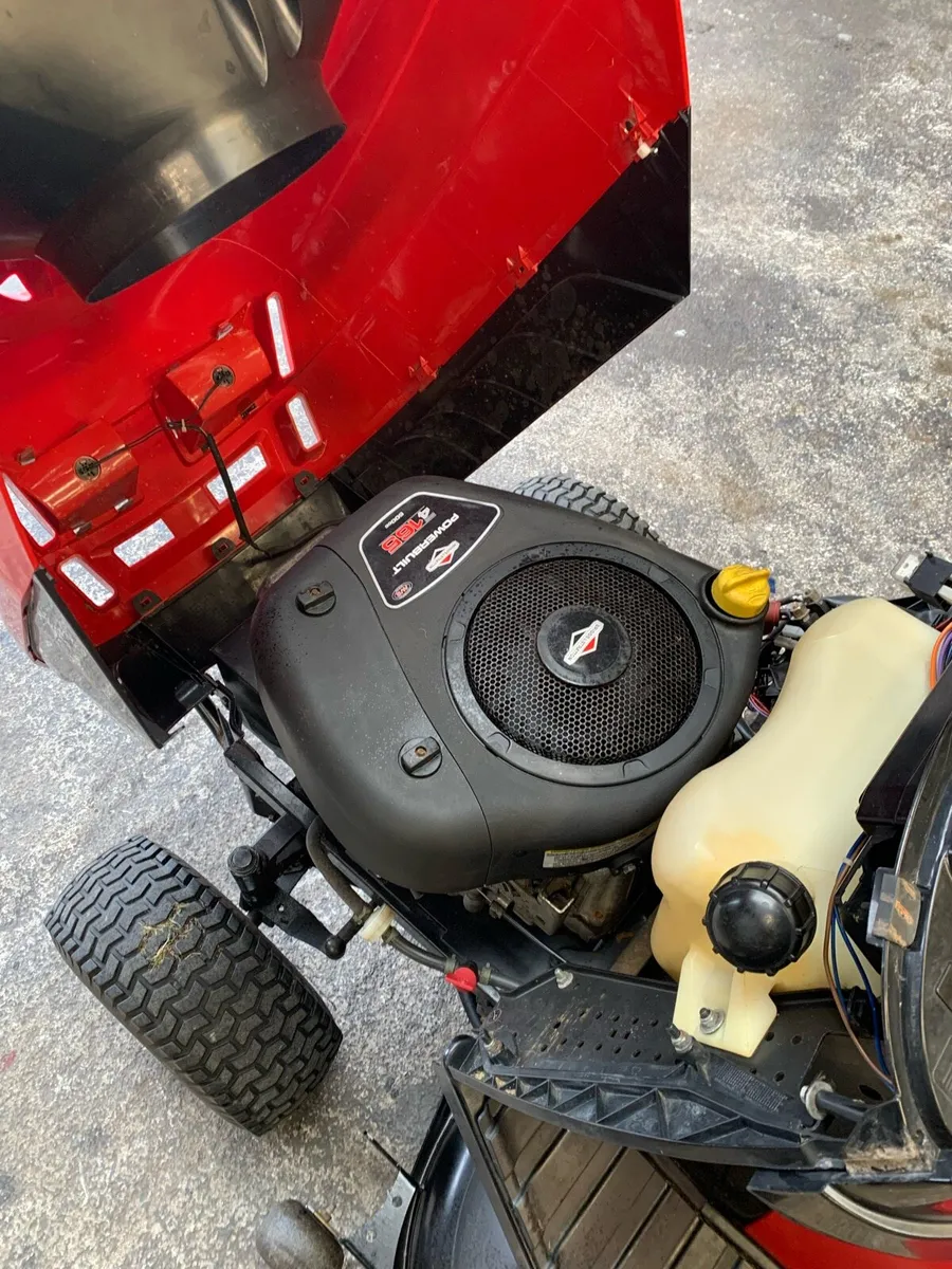 Ride on lawnmower - Image 4