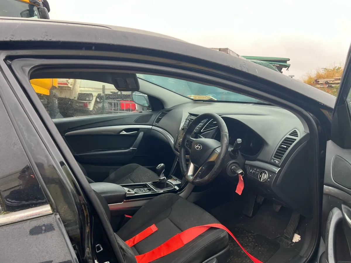 Hyundai i40 2012 - Image 3