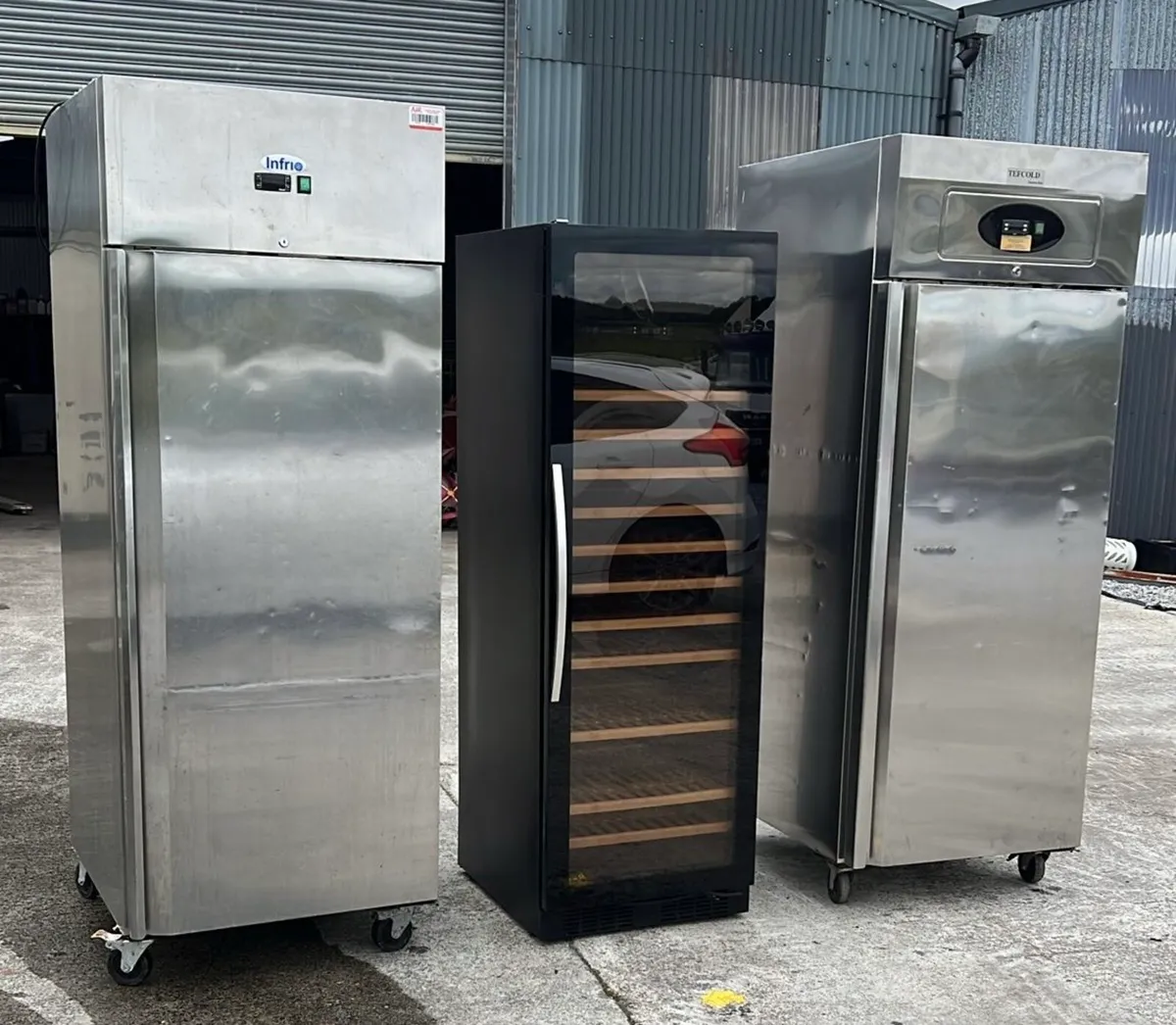 Fridges freezer and ice machine - Image 1