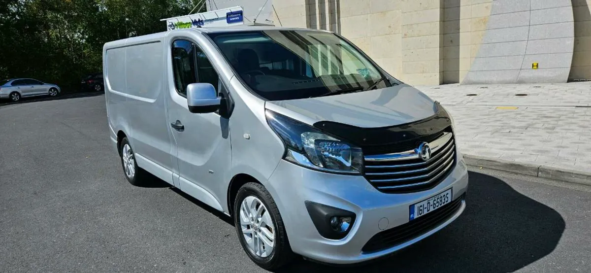 VAUXHALL VIVARO  SPORT - Image 1