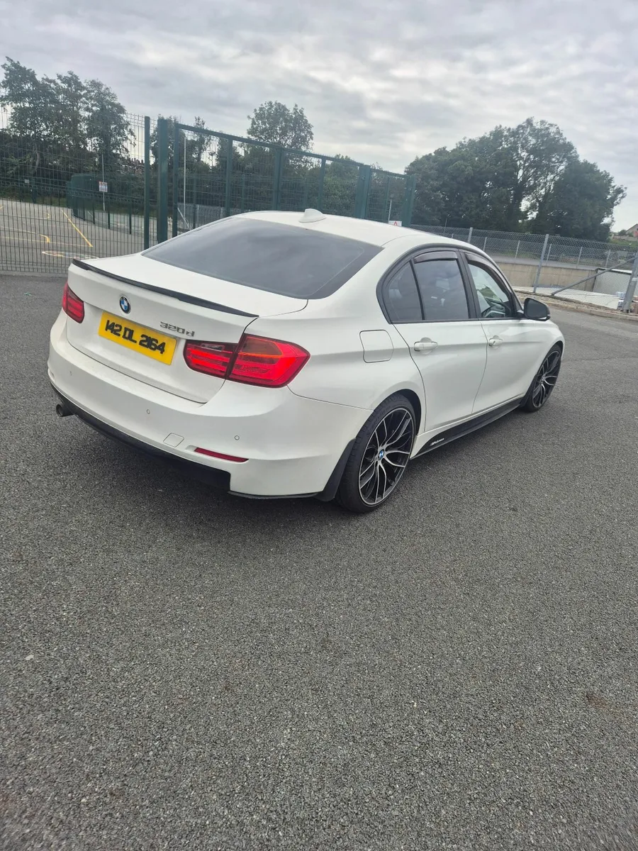 BMW 3-Series 2014 - Image 4
