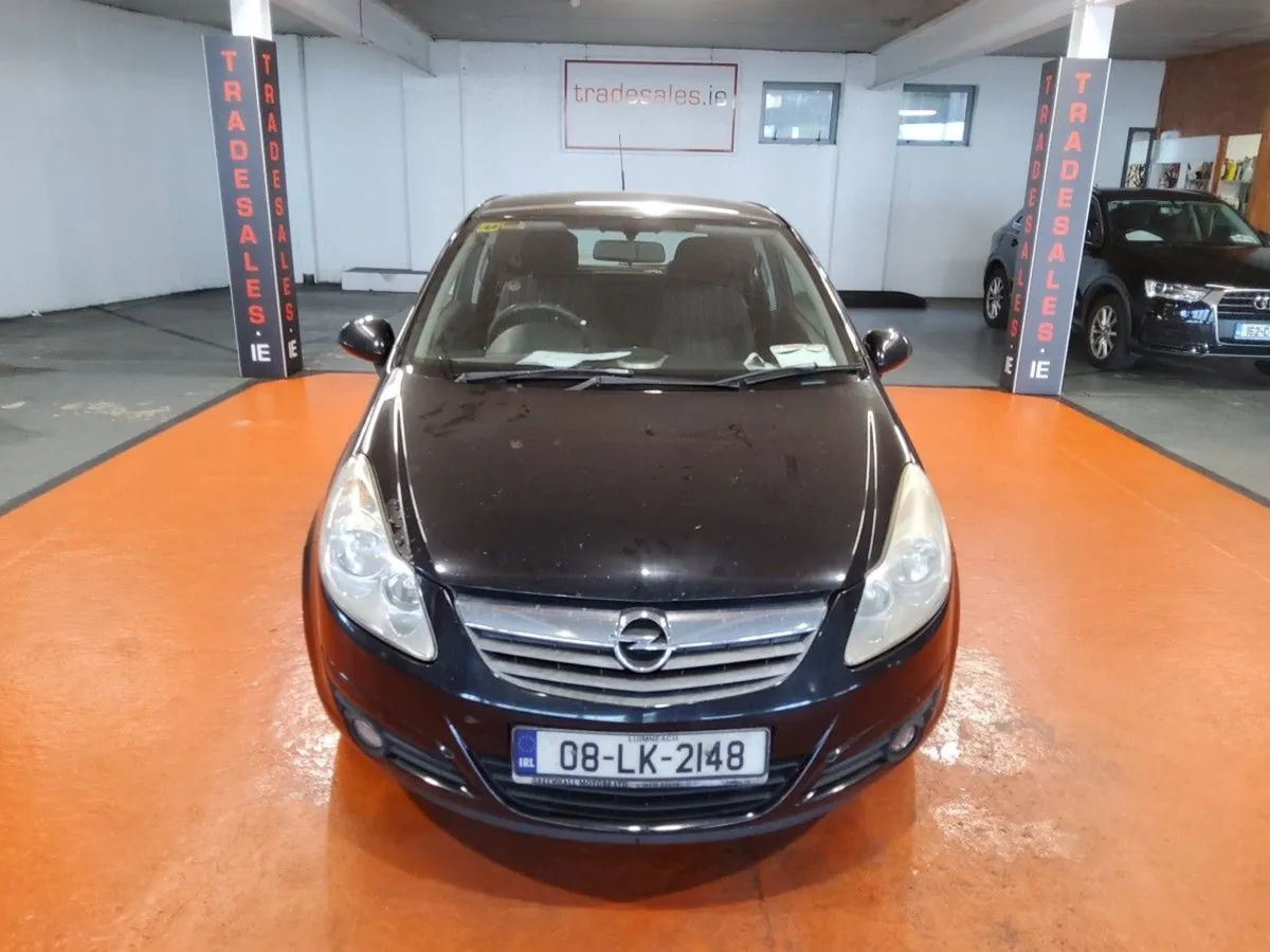 Opel Corsa 1.2i 16v Club 3 DR - Image 1