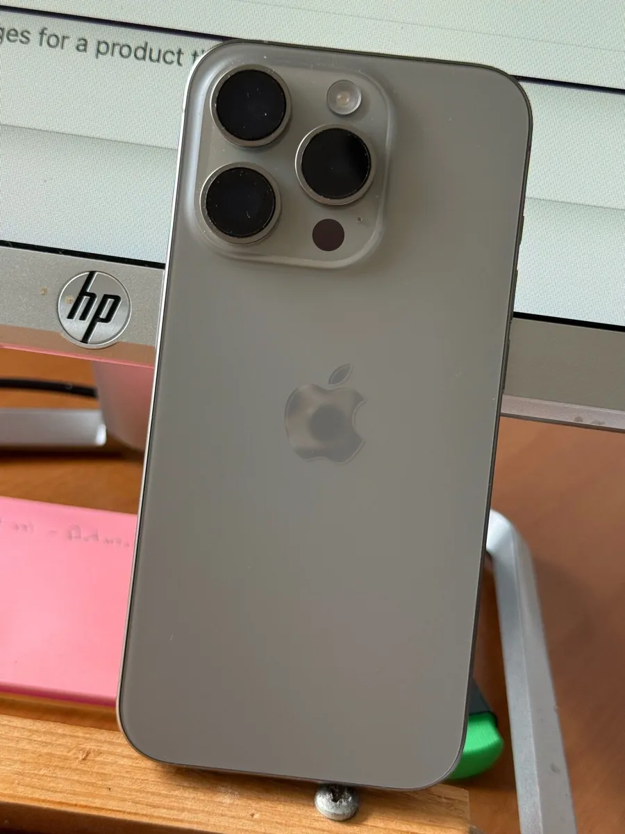 IPhone 15 Pro 128 gb - Image 1