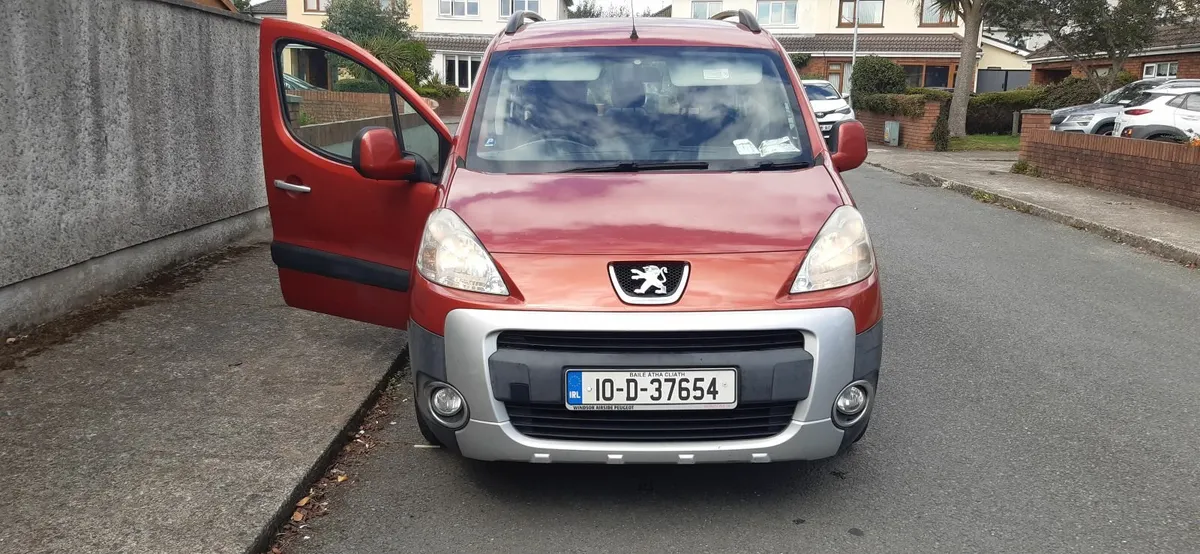 Peugeot Partner Tepee 2010 - Image 1