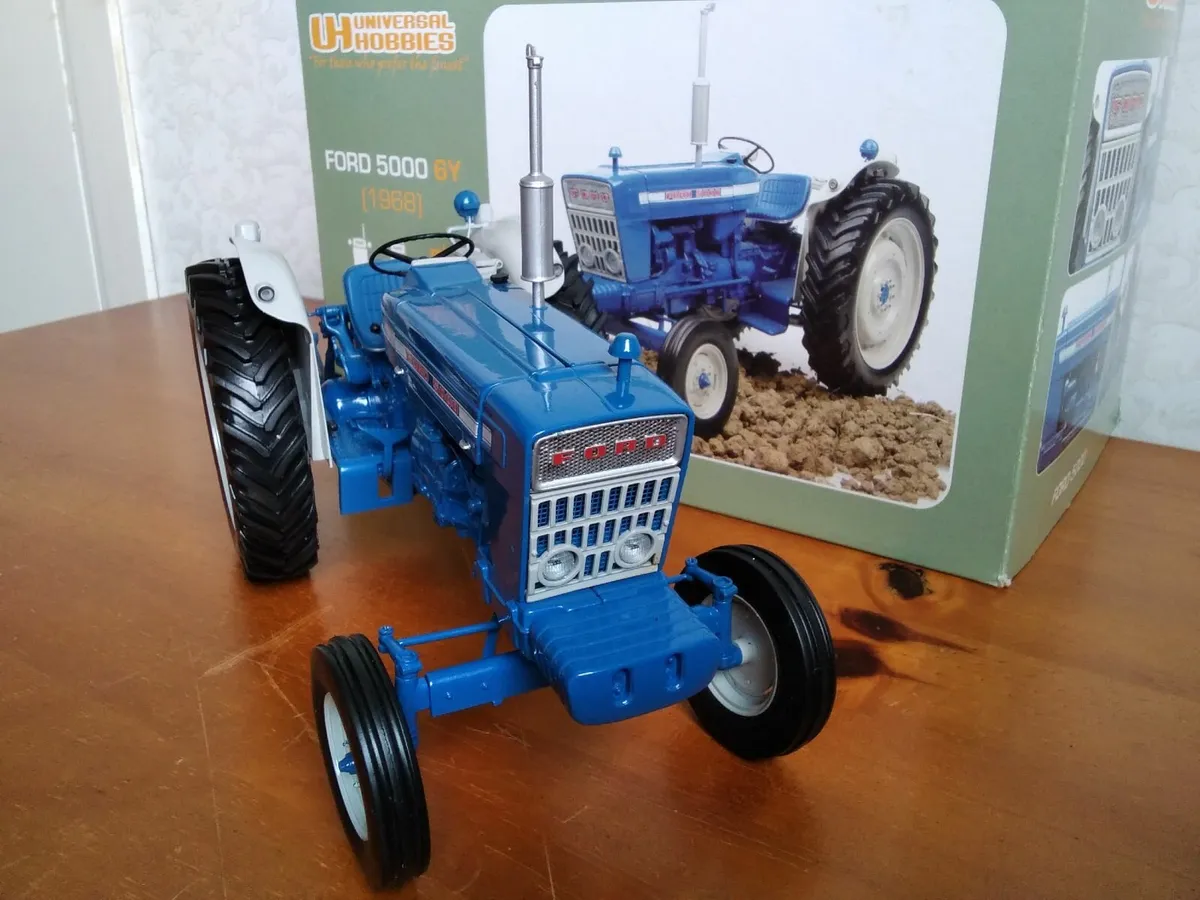 Ford 5000 model tractor.