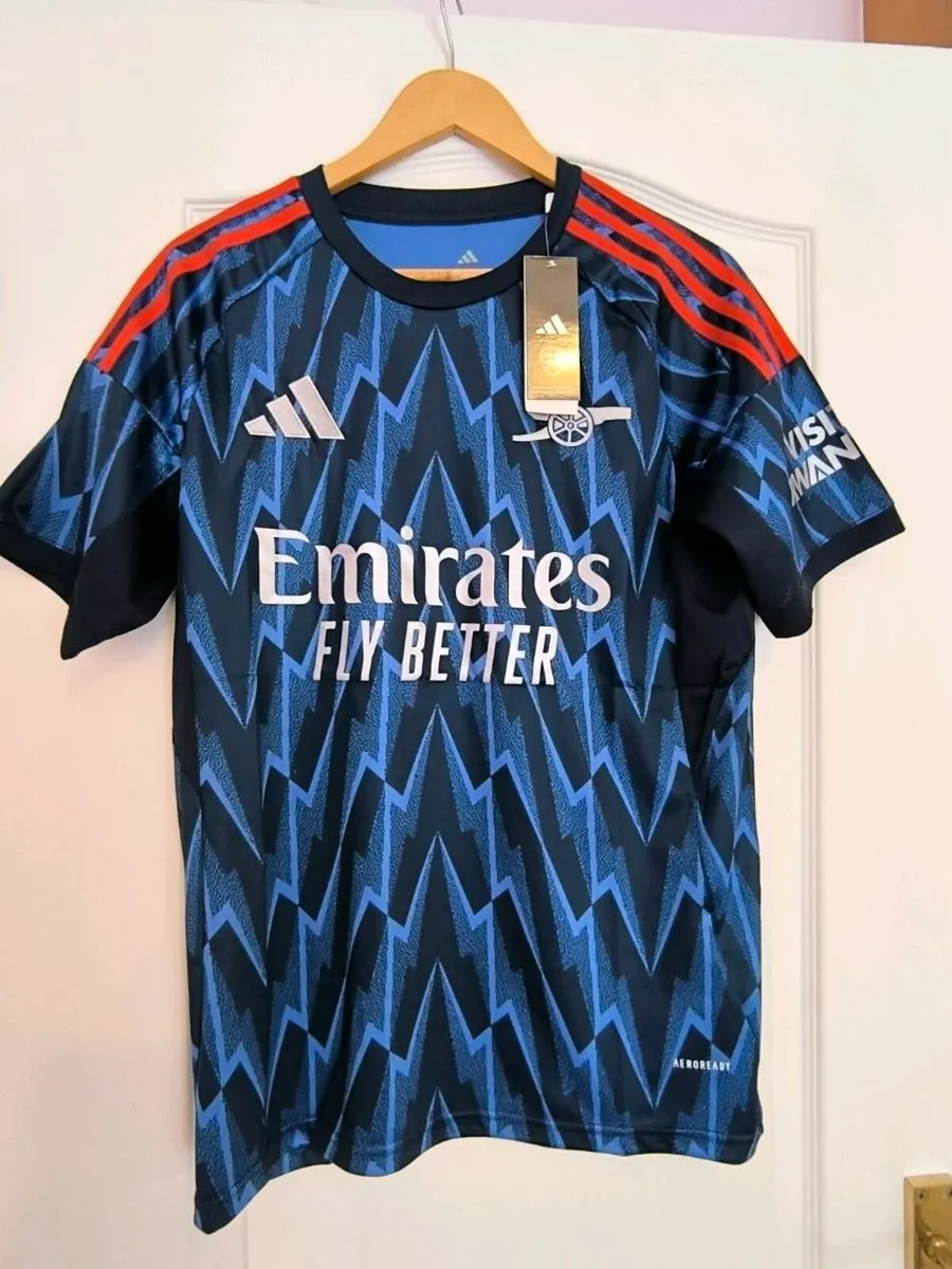 Arsenal away kit jersey season 25/26 - Image 1