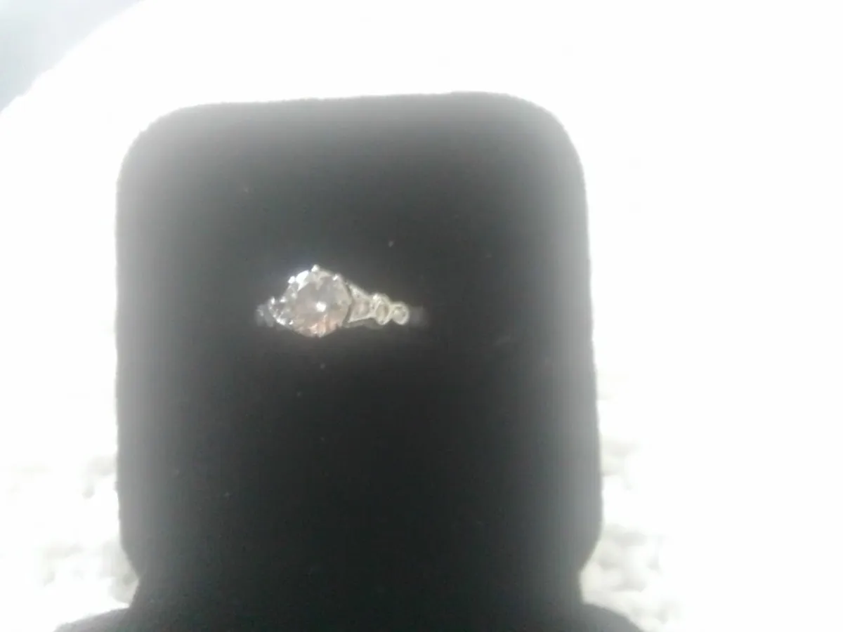 VICTORIAN 18ct WHITE GOLD PLAT 1CT DIAMOND RING M - Image 2