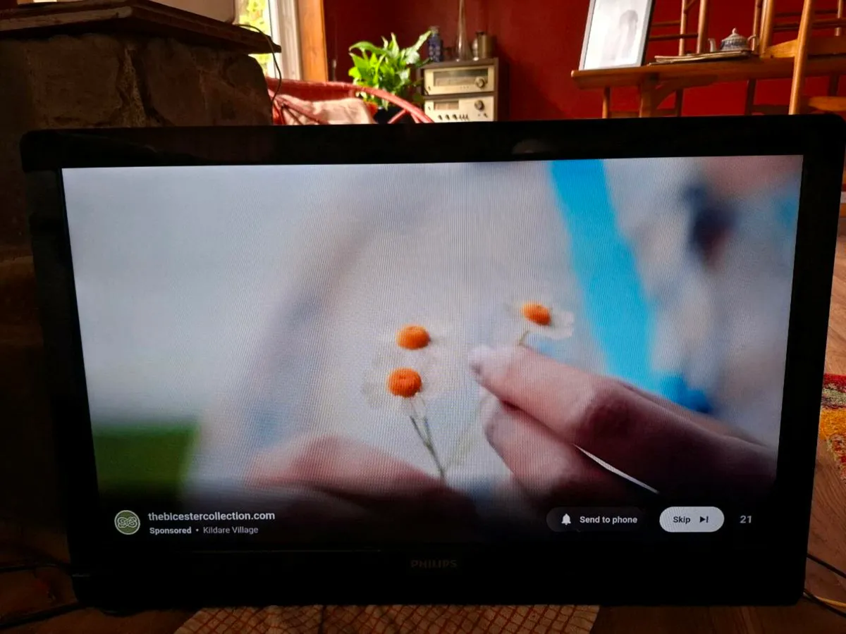 32 INCH TV