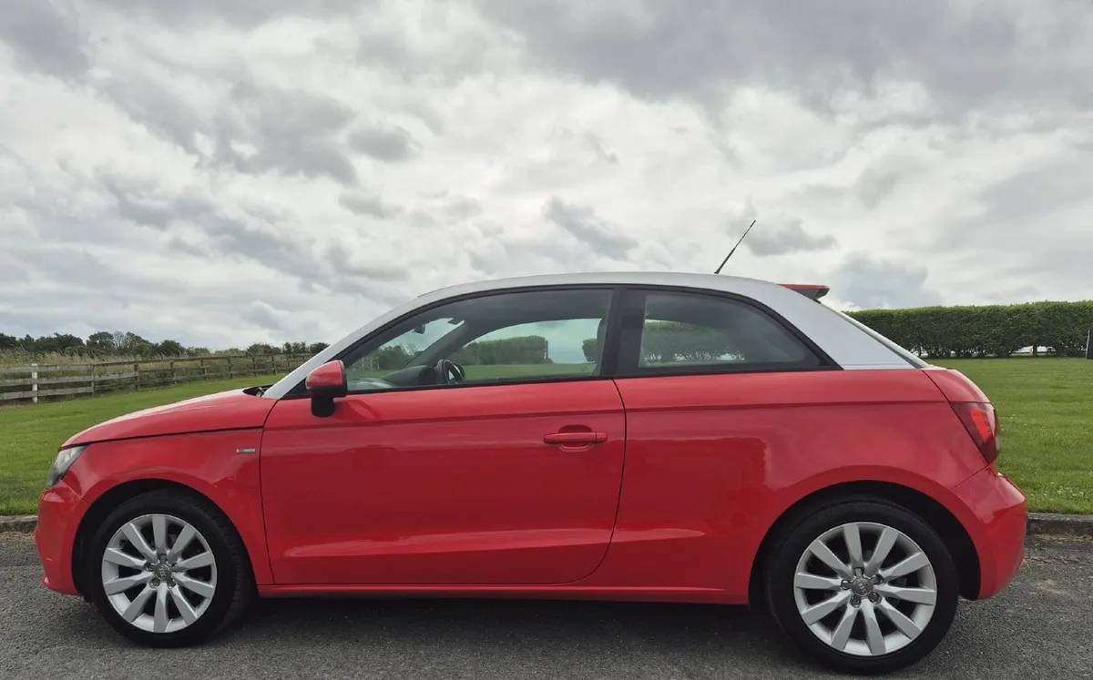 Audi A1 2011 - Image 4