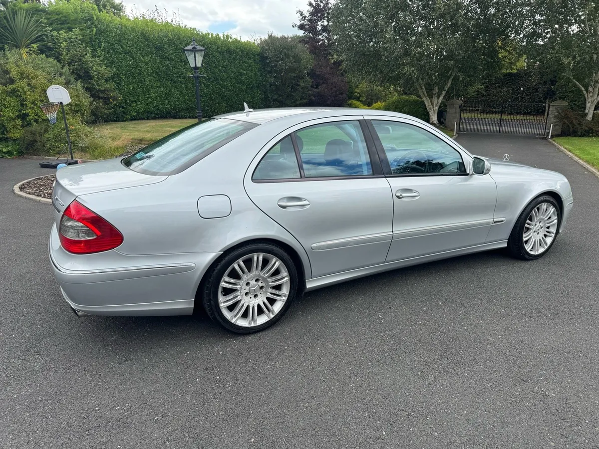 Mercedes E200 K 1.8  Auto Avantgarde - Image 3