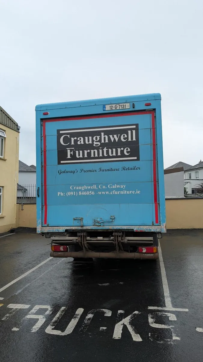 12 DAF LF45.160 7.5T Box Body with Tail lift - Image 3