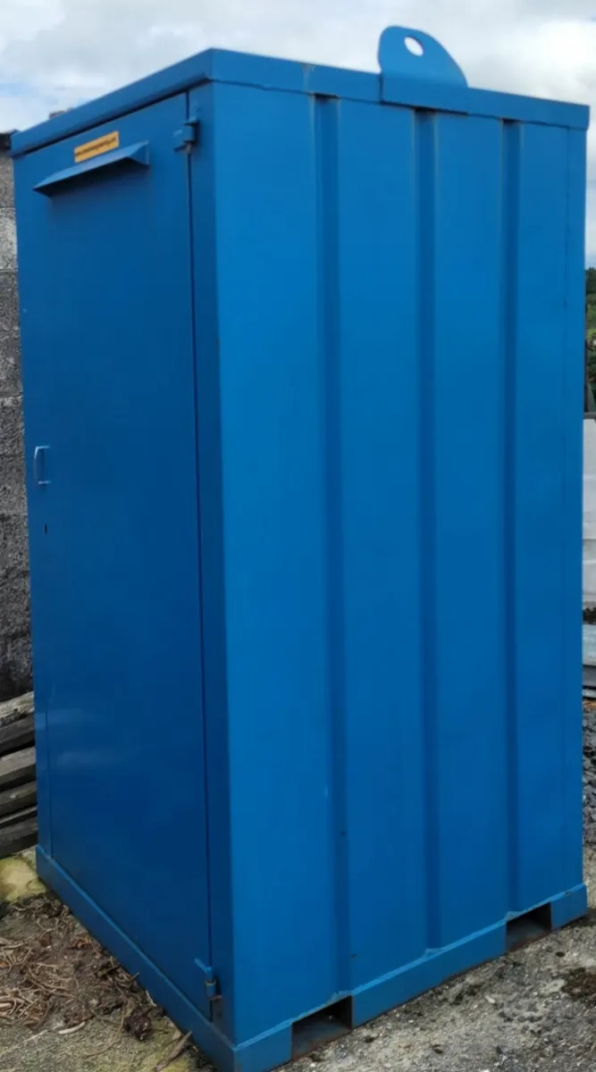 Portable steel toilet - Image 3