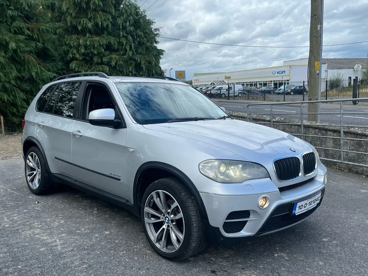 2010 bmw x5 crewcab - Image 1