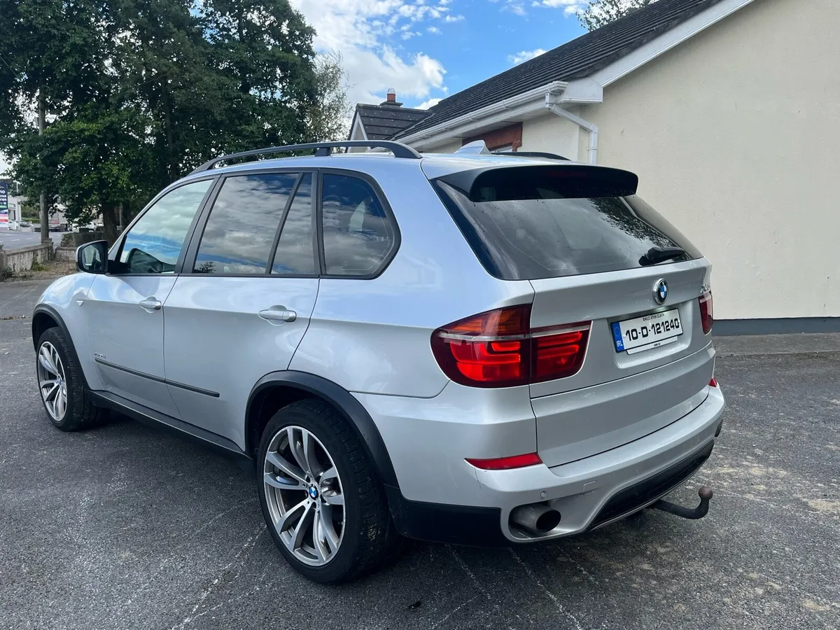 2010 bmw x5 crewcab - Image 3