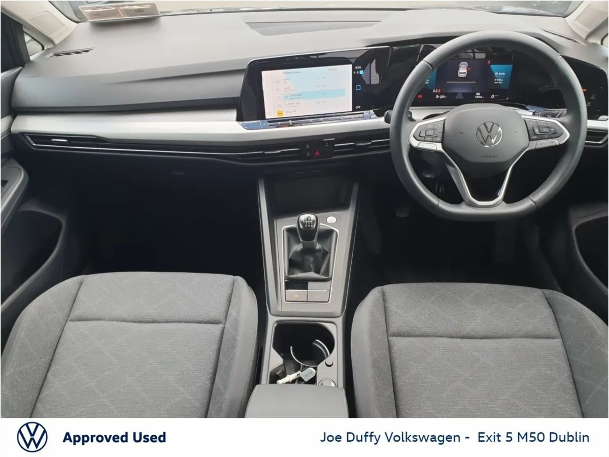 Volkswagen Golf 1.0 TSI 110HP Life - Image 3