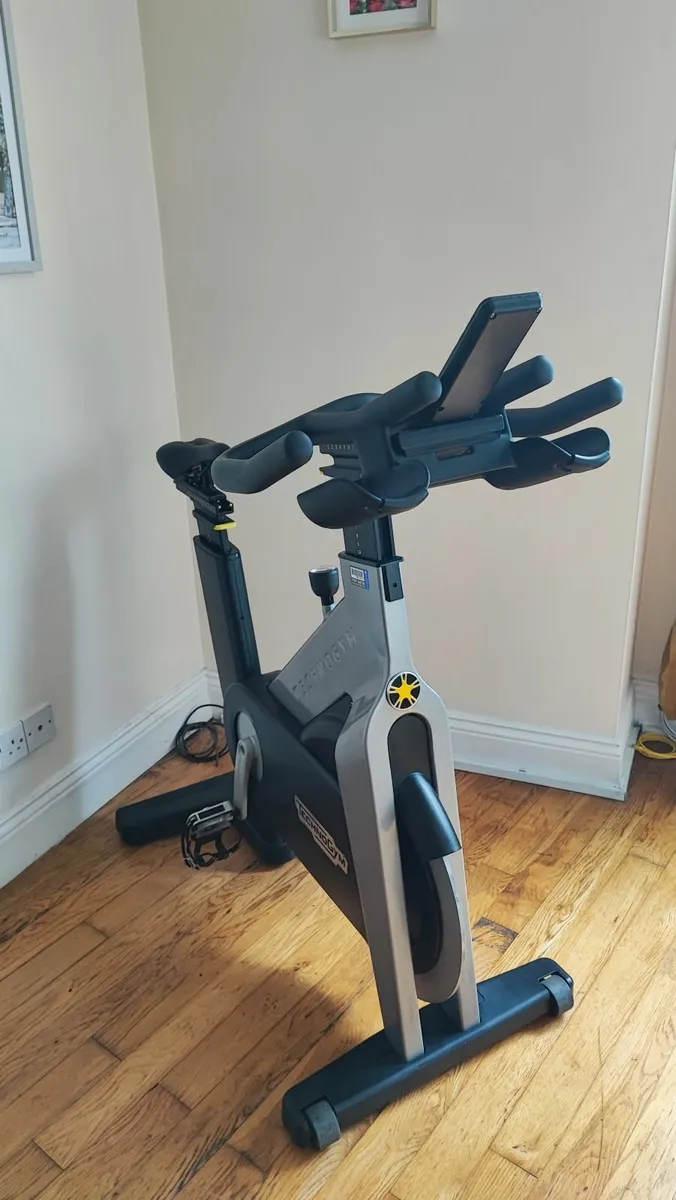 Exercise bike - Image 1