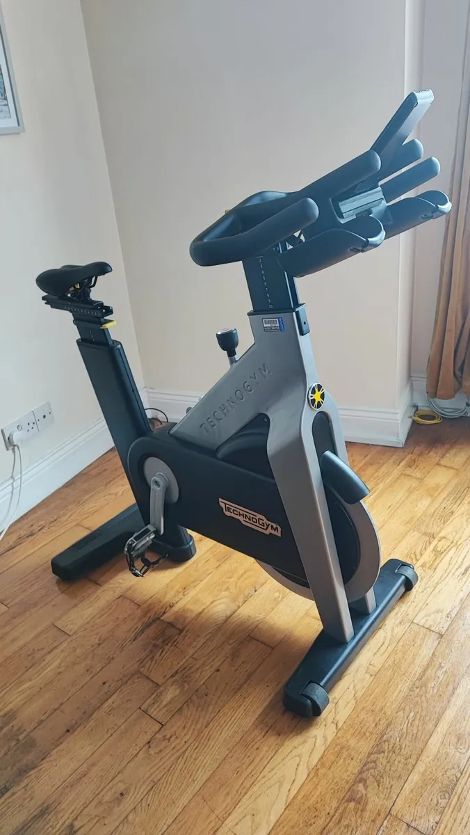 Exercise bike - Image 2