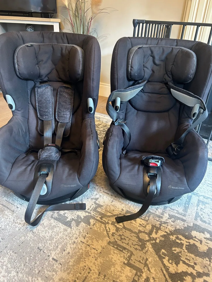 Maxi Cosí Axiss Car seats - Image 3