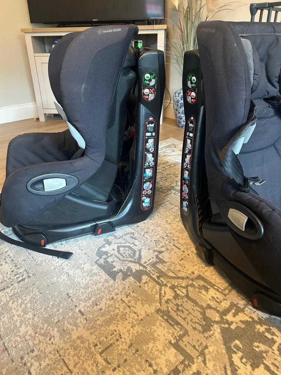 Maxi Cosí Axiss Car seats - Image 4