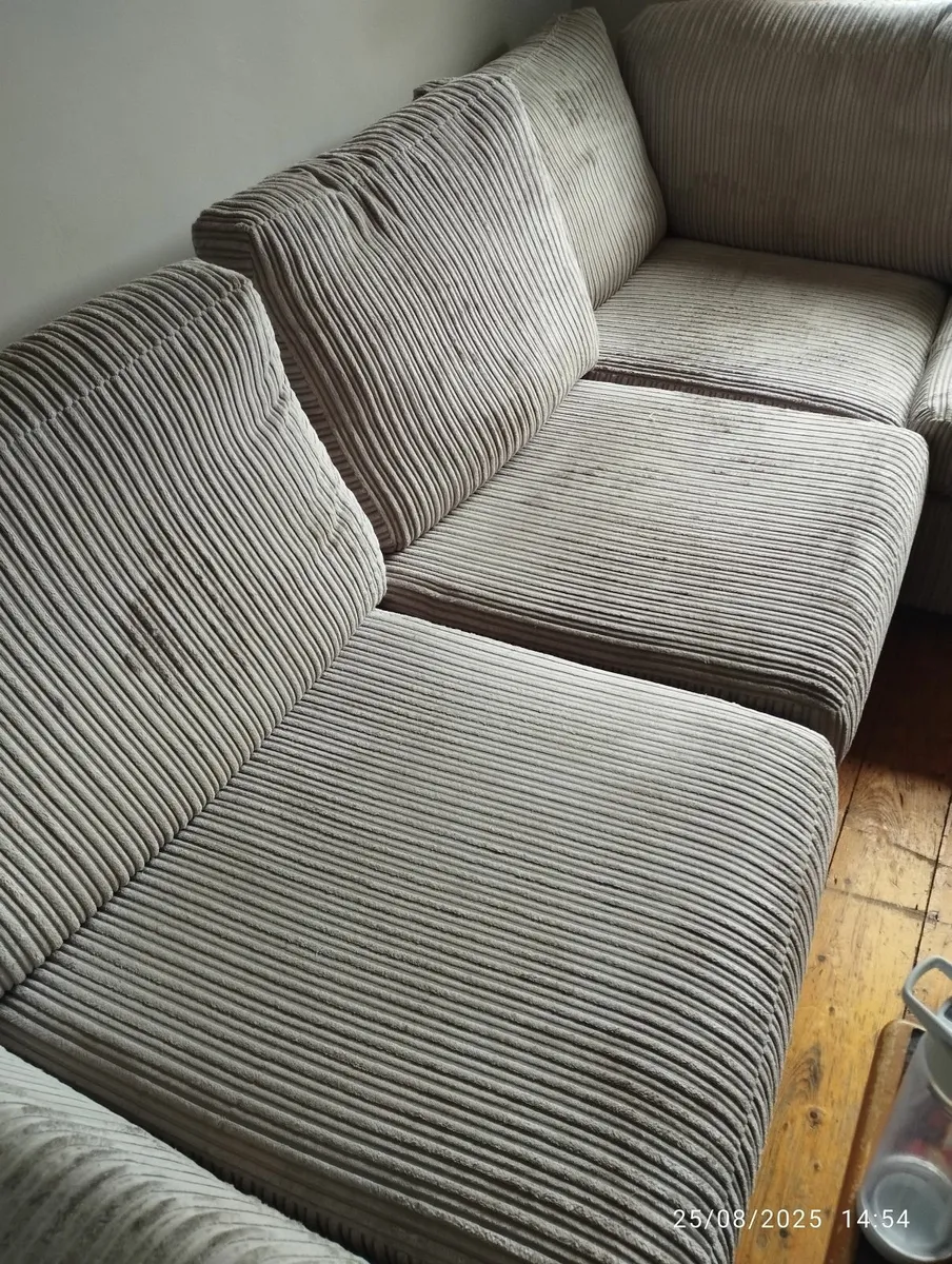L-shaped couch.. attached but can be separated int - Image 2
