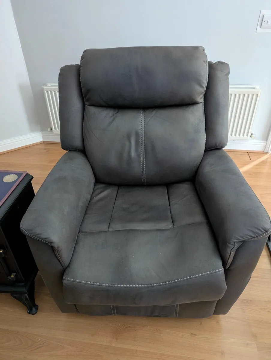 Recliner Chair