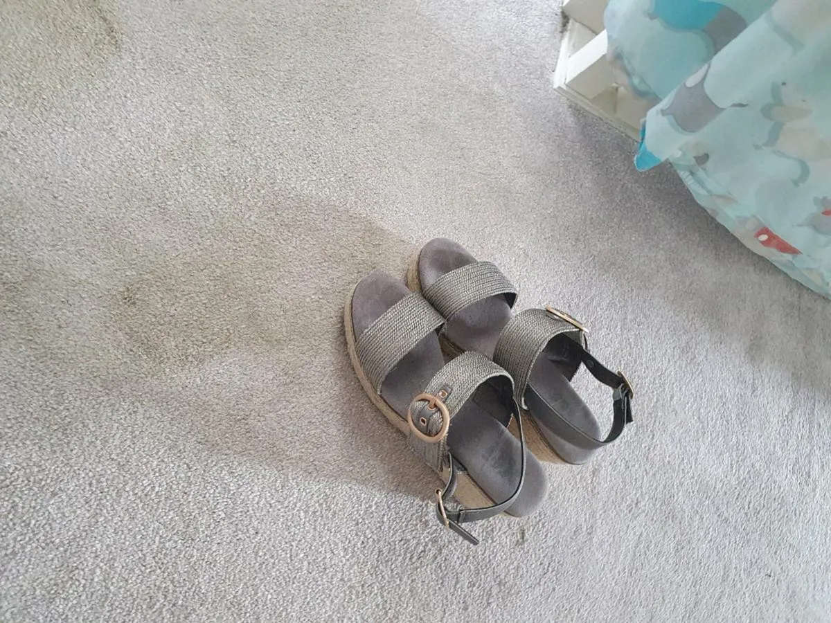 Shoes - Image 3