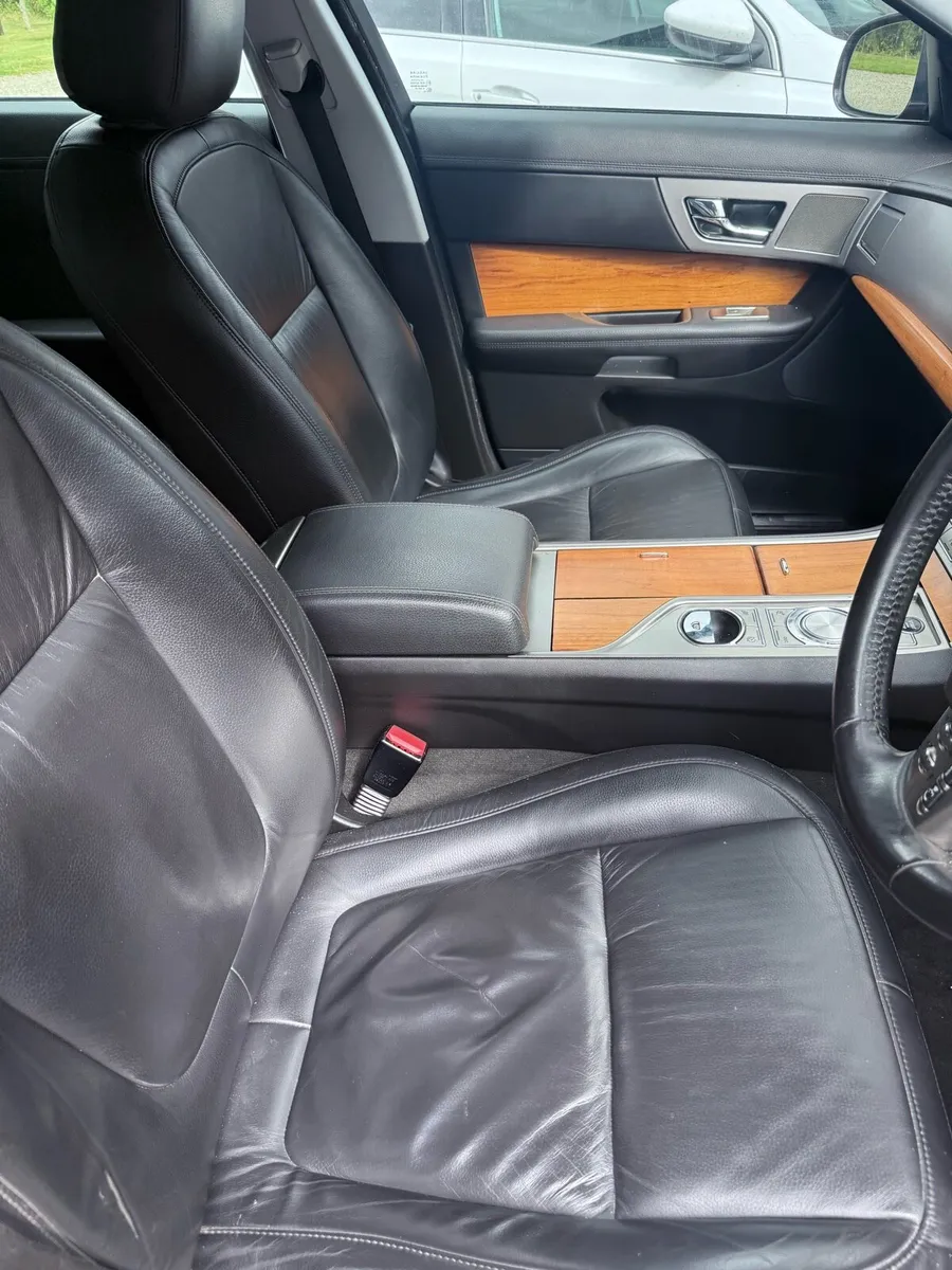 car - Image 4