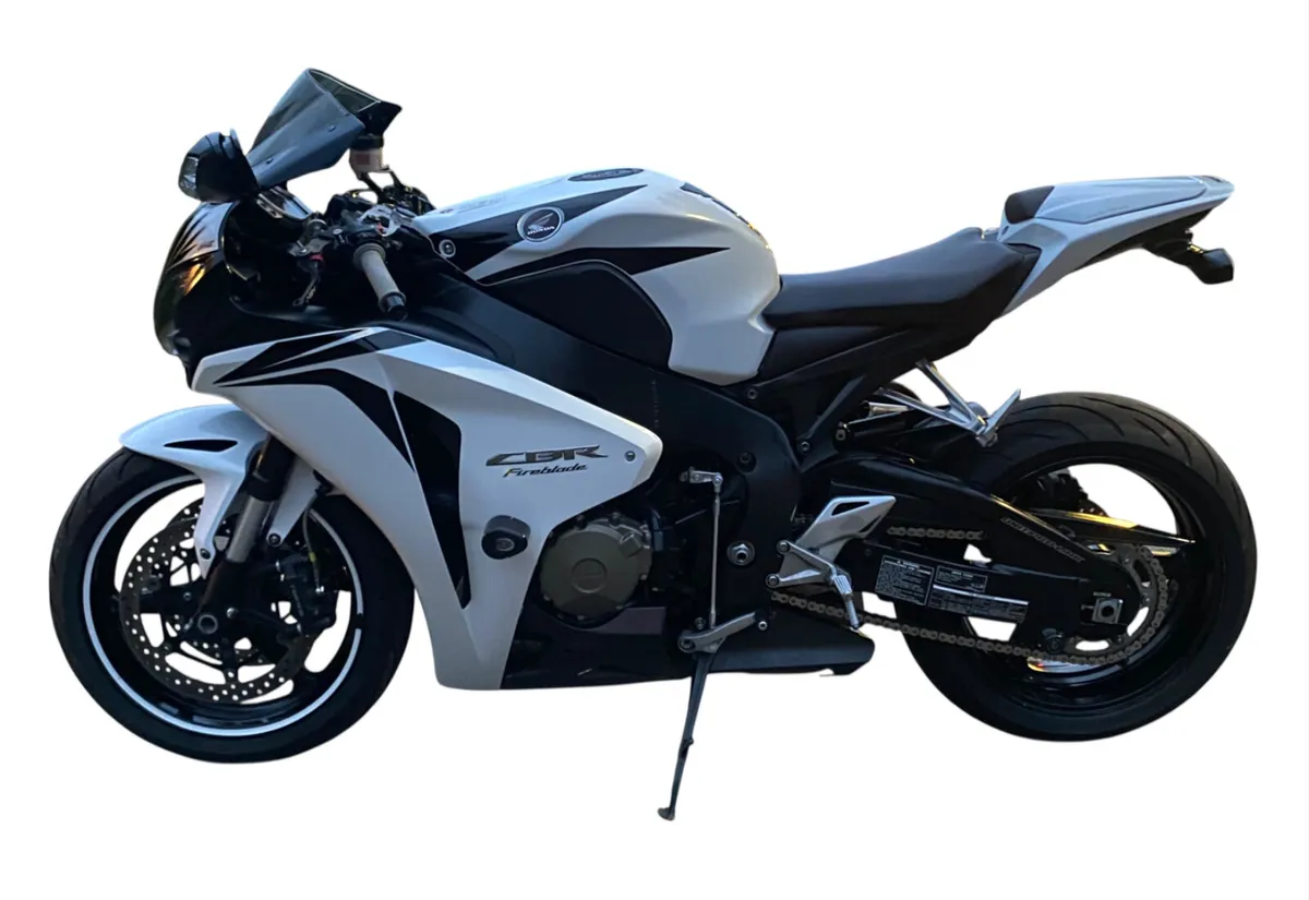 Honda CBR1000RR - Image 4