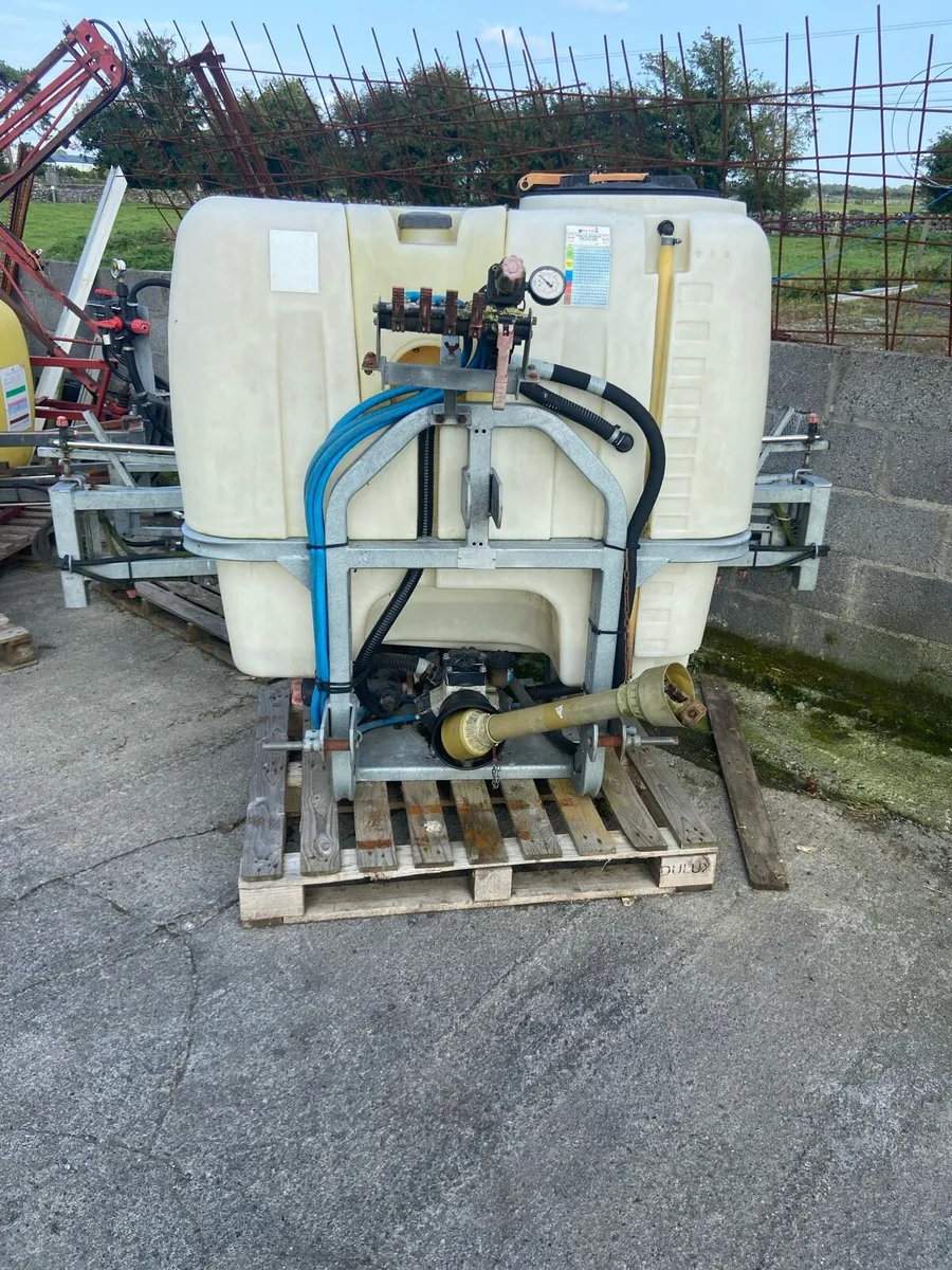 Sprayers - Image 1