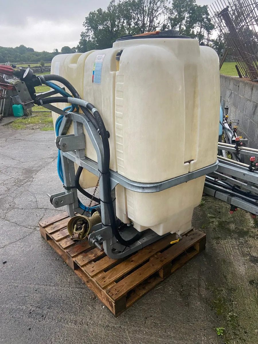 Sprayers and spares for sprayers. - Image 3