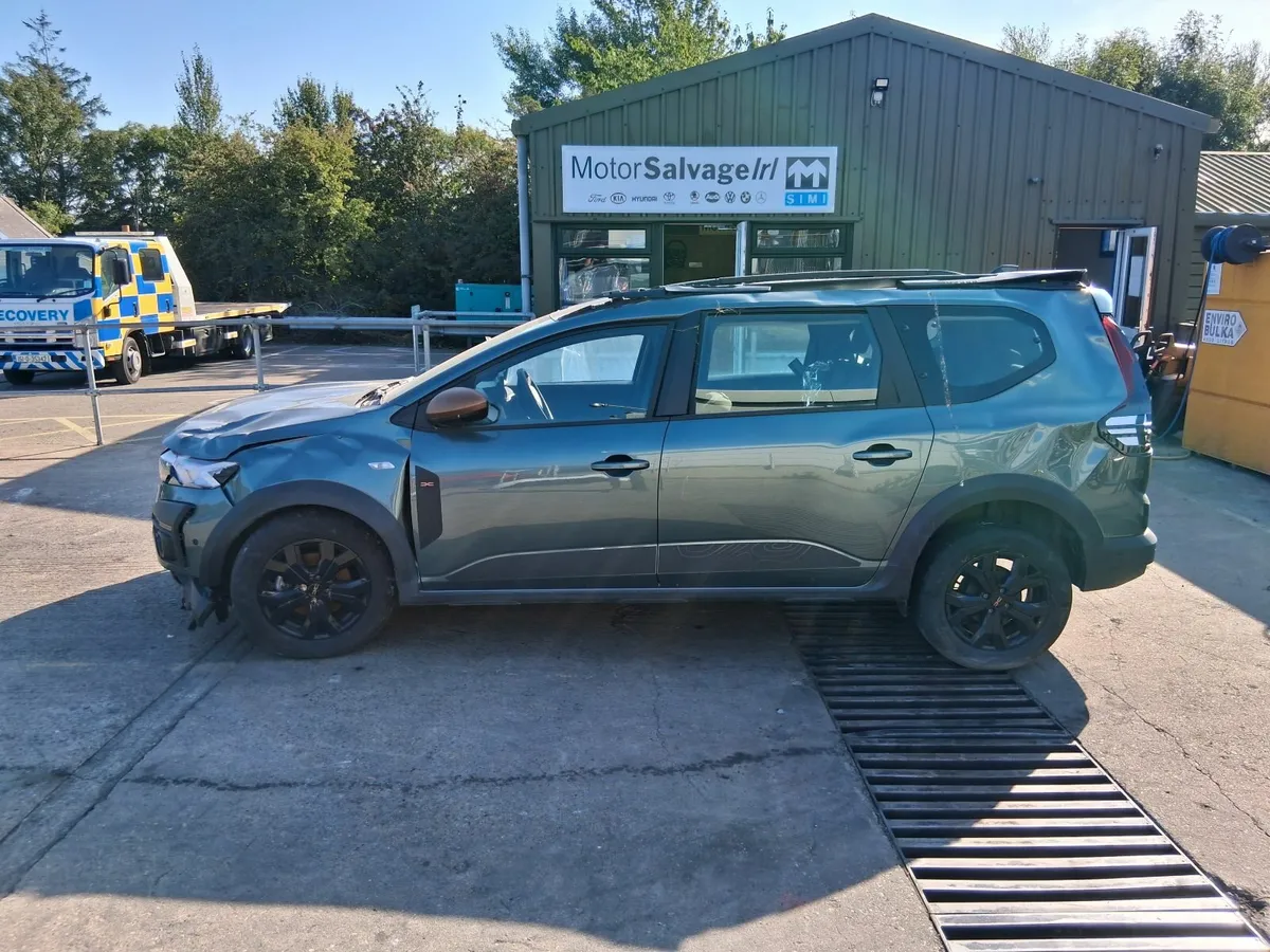 2024 DACIA JOGGER 1 ltr petrol (for parts only) - Image 1