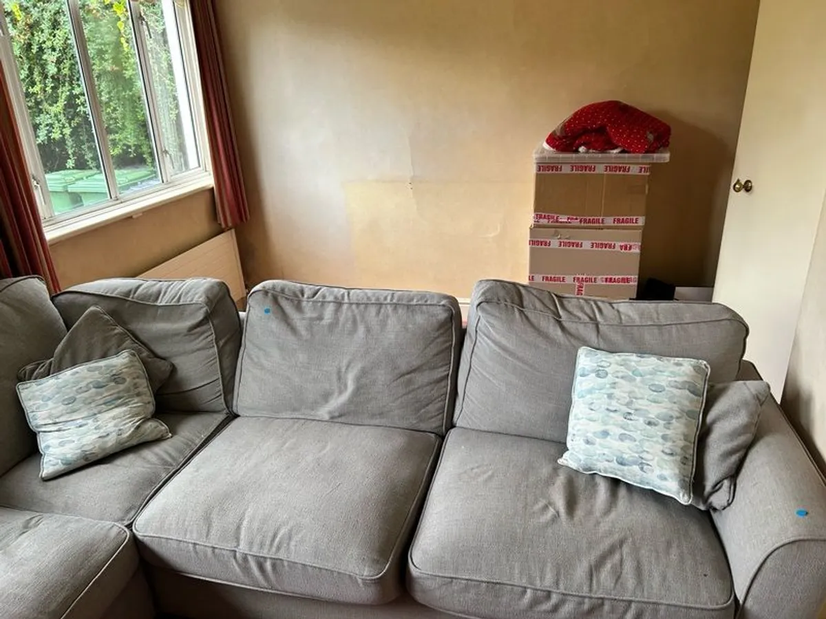 Grey fabric corner sofa - Image 3