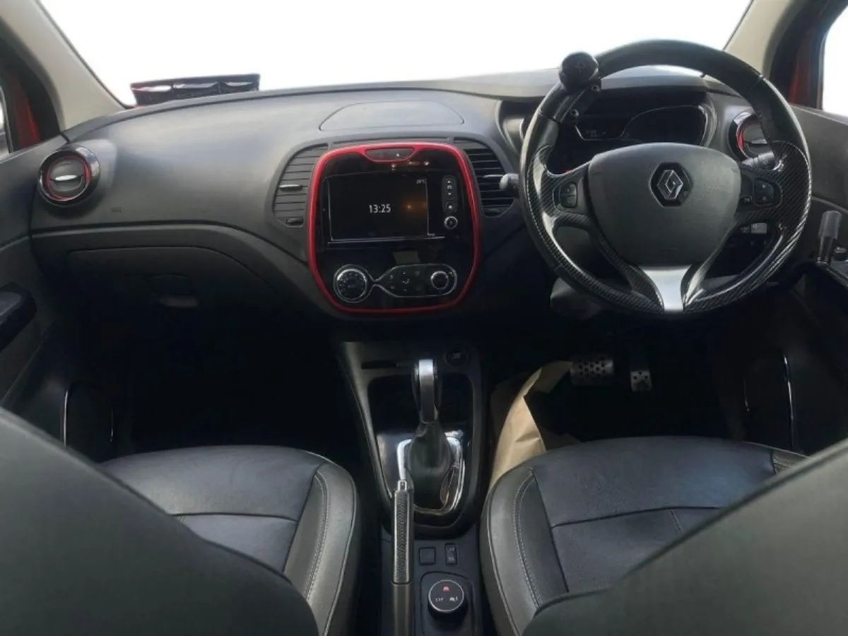 Renault Captur dCi 90 S S Signature Auto - Image 2