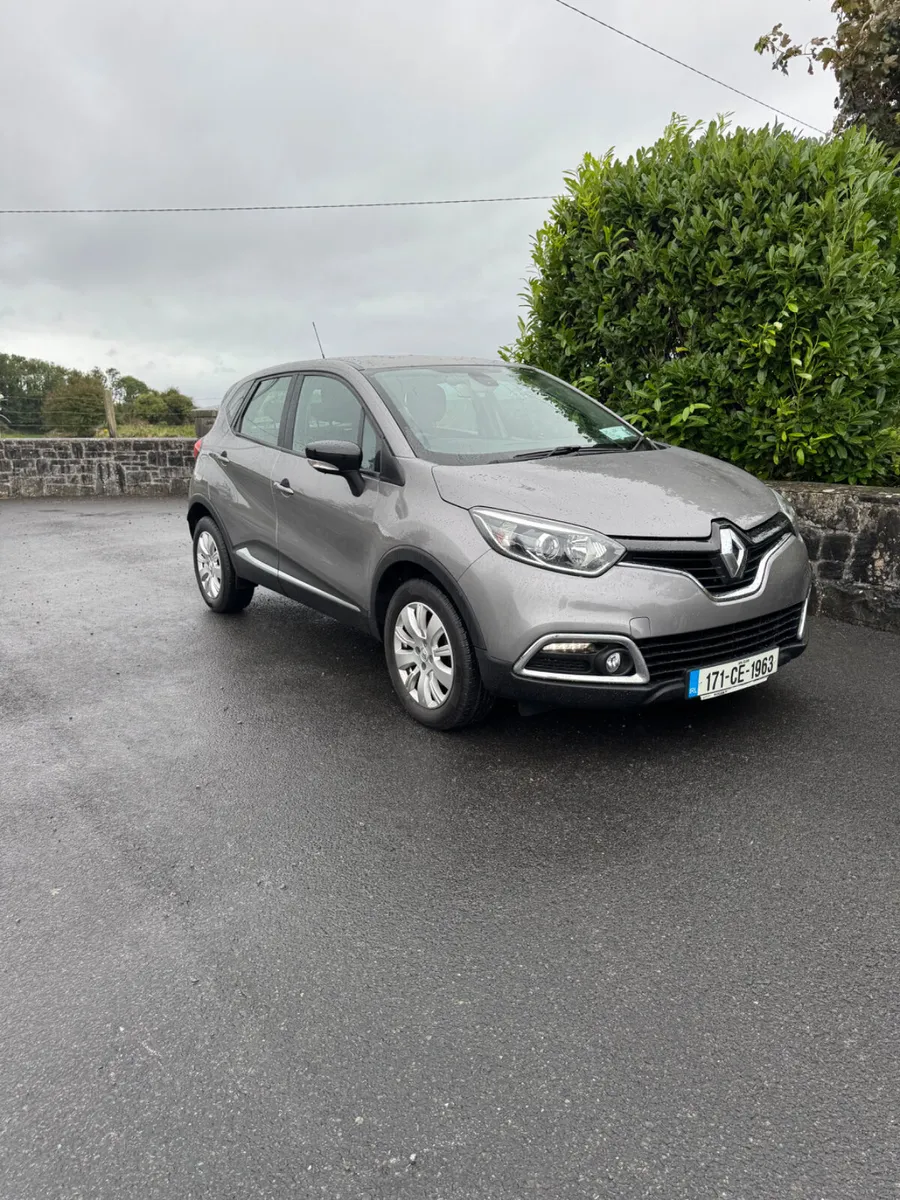 Renault Captur 2017 - Image 1