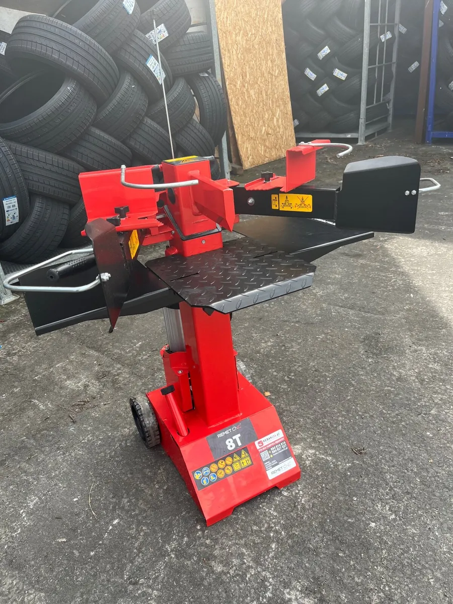 Log Splitter 8 T - Image 1