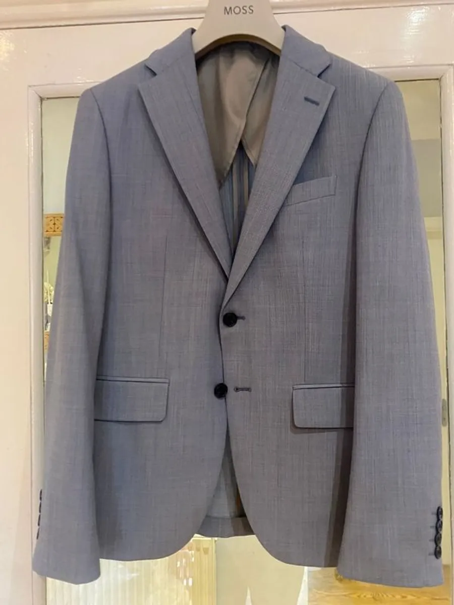 DKNY suit - Image 1