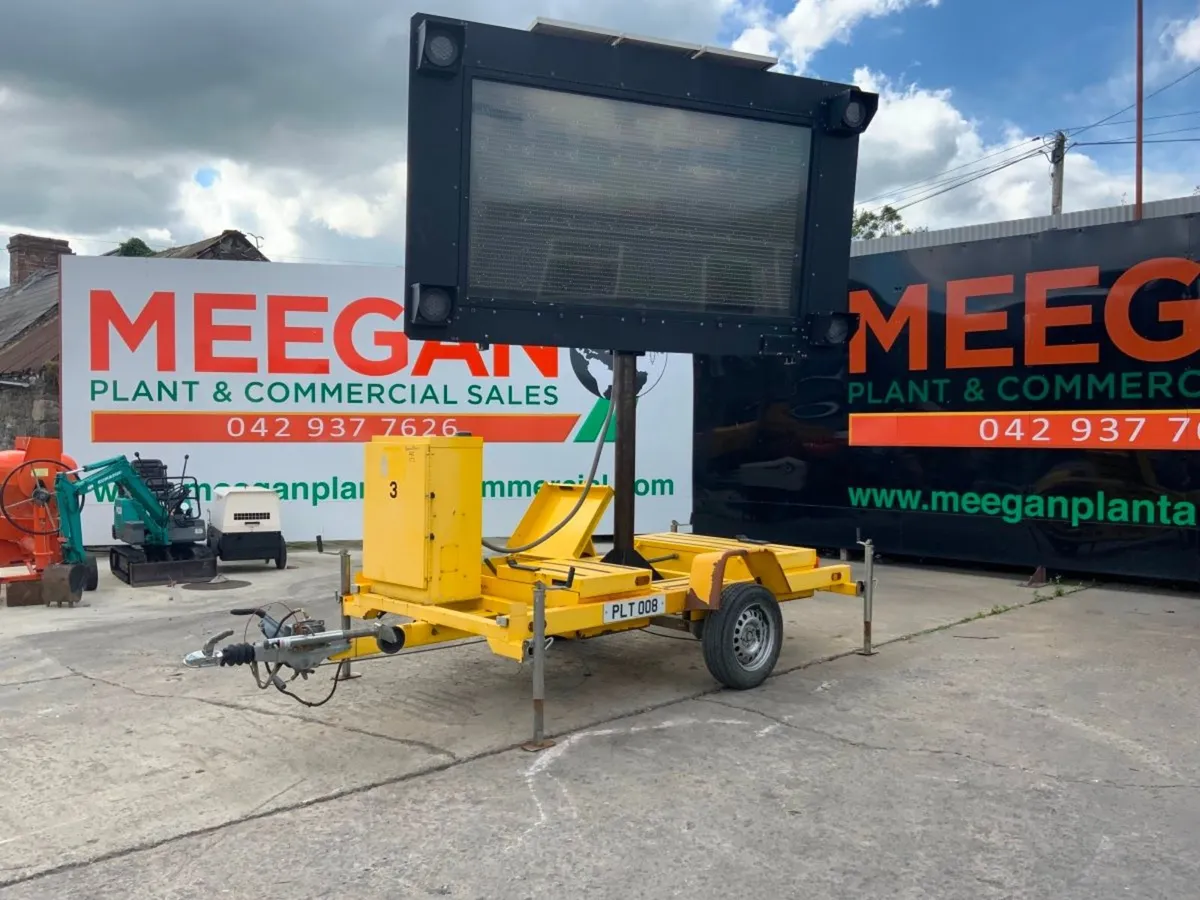 LED DISPLAY SCREEN / ADVERTISING TRAILER...38w - Image 1