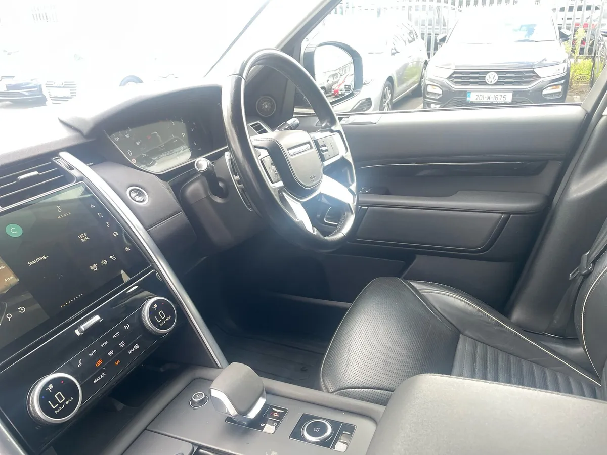 Land Rover Discovery Commercial 3.0 HSE - Image 3