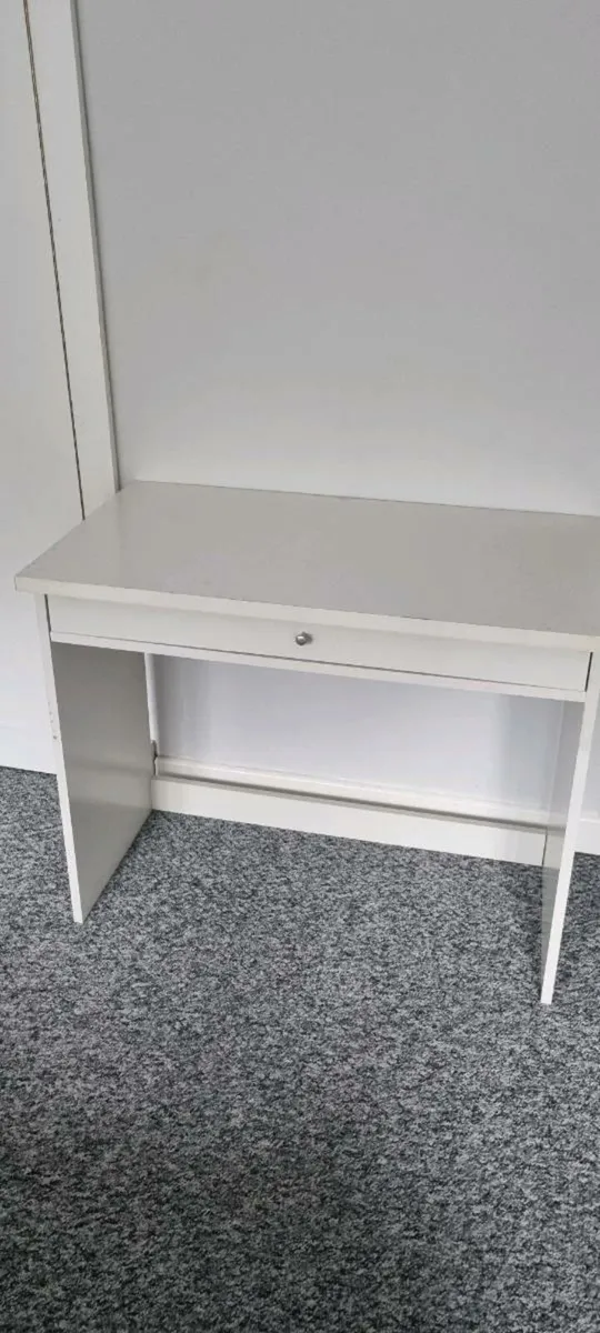 Desk - Image 1