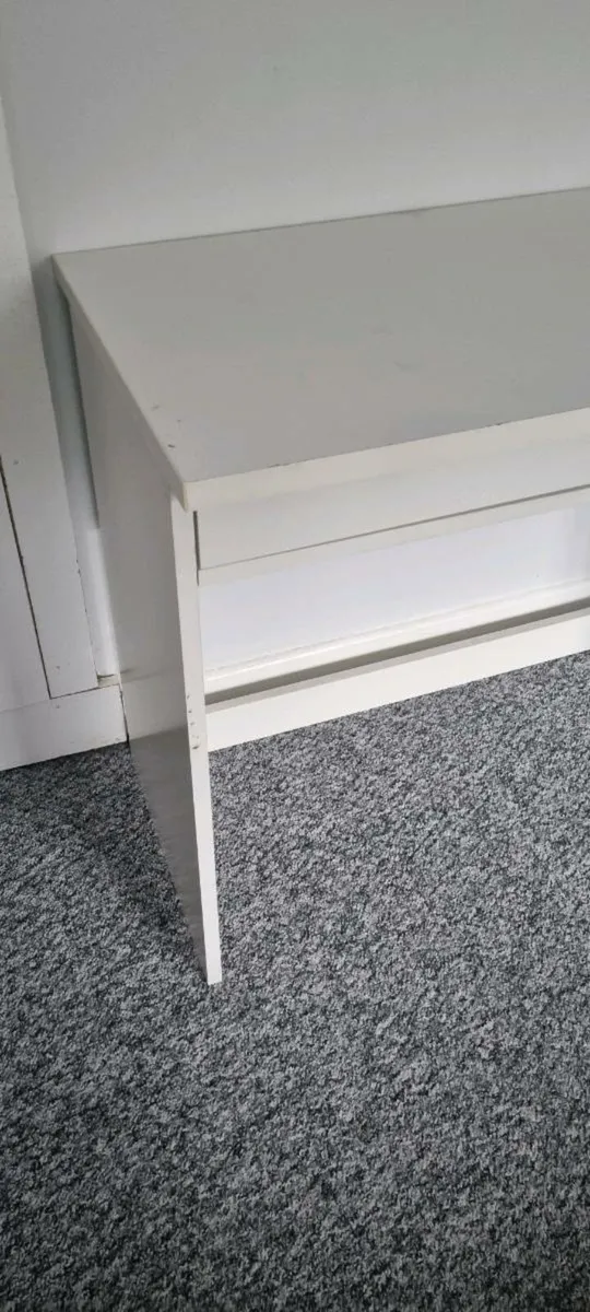 Desk - Image 3