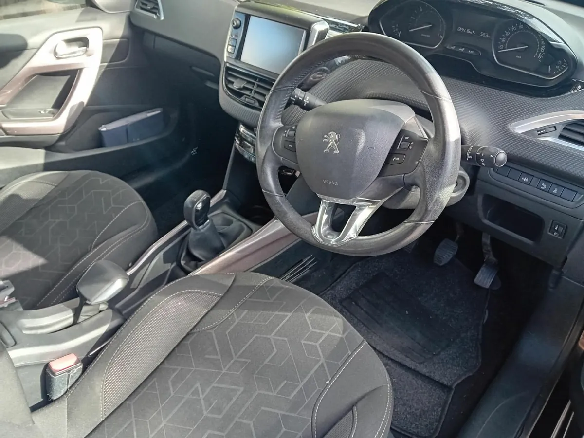 Peugeot 2008 2016 - Image 2