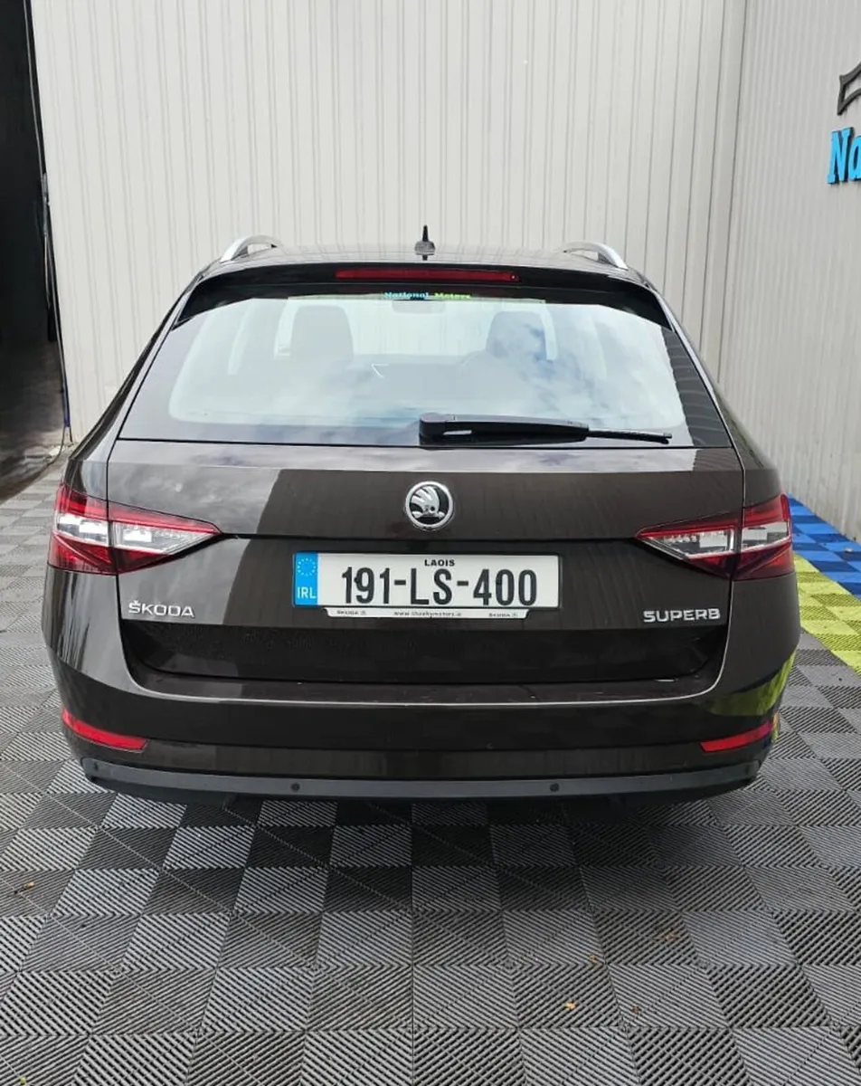 2019 Skoda Superb Style 2.0 TDI 150bhp - Image 4