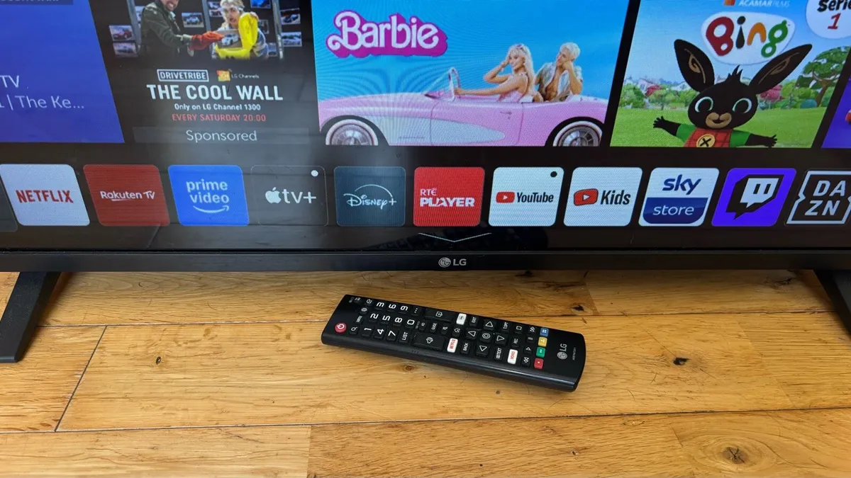 32” LG Smart TV - Image 1