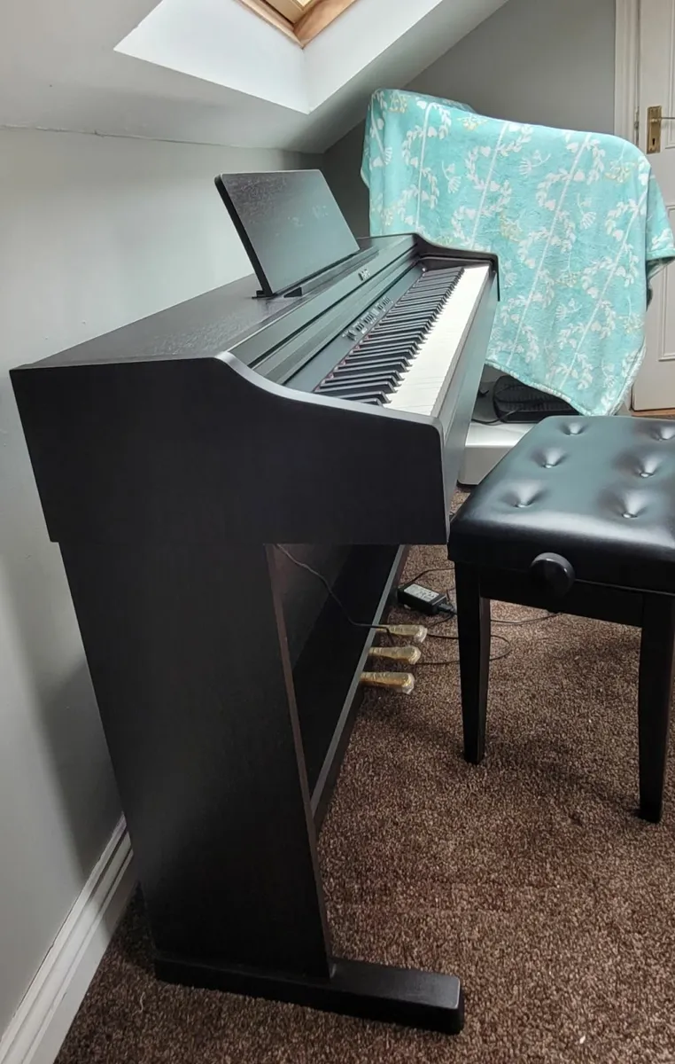 Roland Electric Piano - Image 3