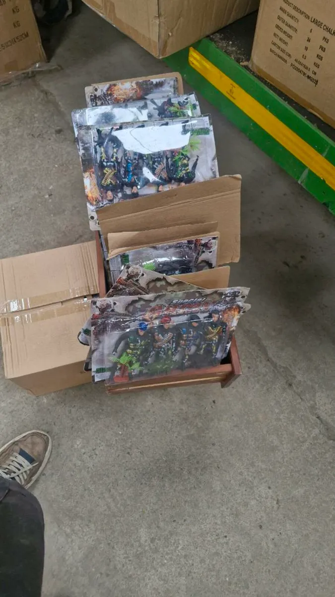 Toys - Image 3